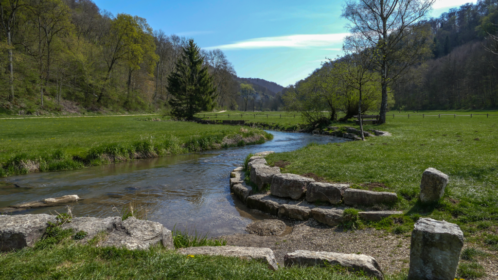 Grosser Wanderparkplatz an der Lauter