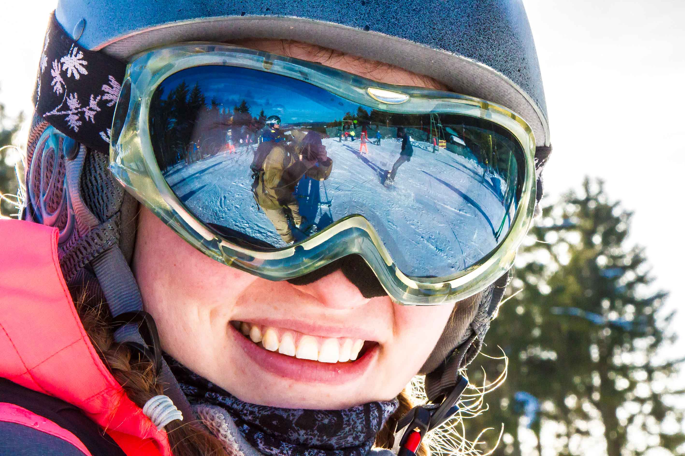 Skifahrerin in der Wintersport Arena Sauerland