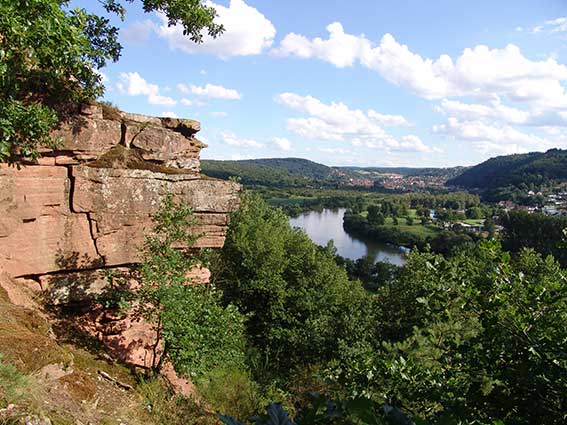 Steinbruch bei Hasloch am Main im Spessart