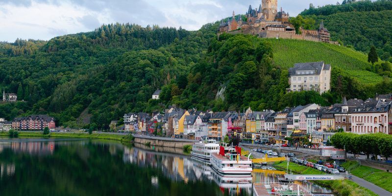 Cochem an der Mosel mit der Reichsburg.