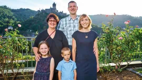 Foto von der Gastgeberfamilie im Flair Hotel des Jahres 2023 - Flair Hotel Am Rosenhügel in Cochem an der Mosel