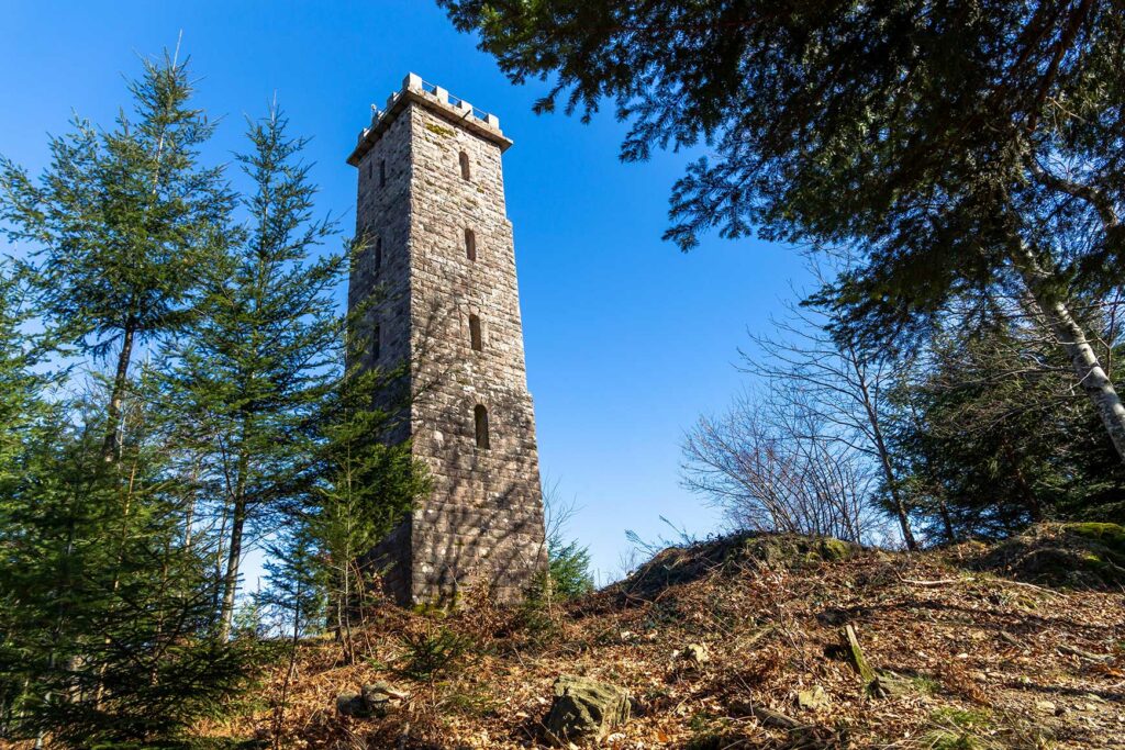 Foto vom Haberer Turm am Premiumwanderweg Teufelskanzelsteig im Schwarzwald